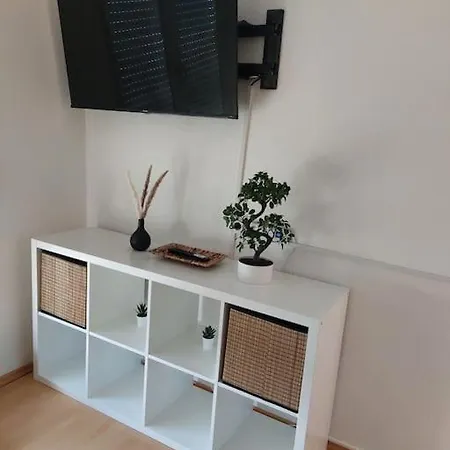 Apartamento Rooftop - In Gemeinschaftsunterkunft Mit Ausblick Uber Ulm